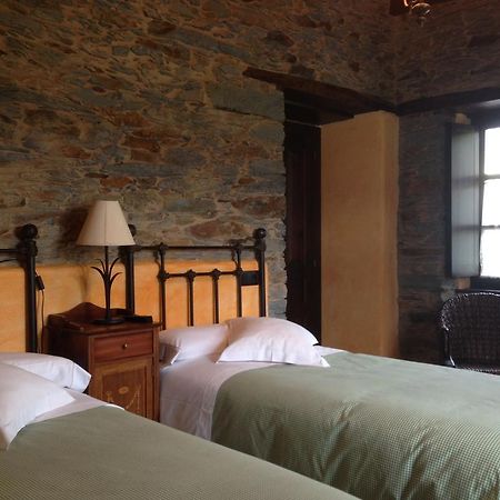 Casa De Aldea El Conceyu Guest House Navia Luaran gambar