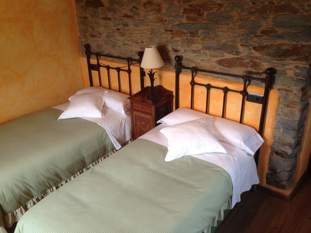 Casa De Aldea El Conceyu Guest House Navia Luaran gambar